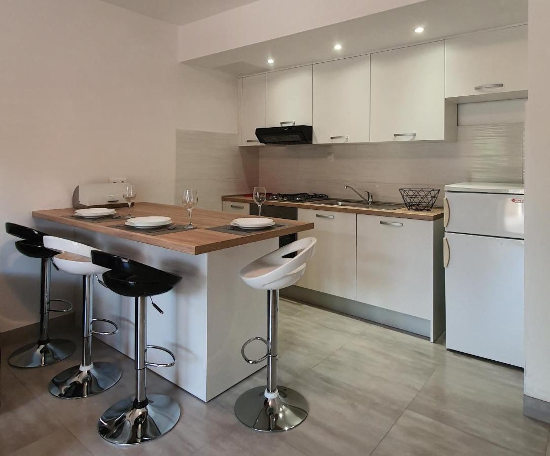 Apartments Grskovic G. Setaliste Šilo Dış mekan fotoğraf