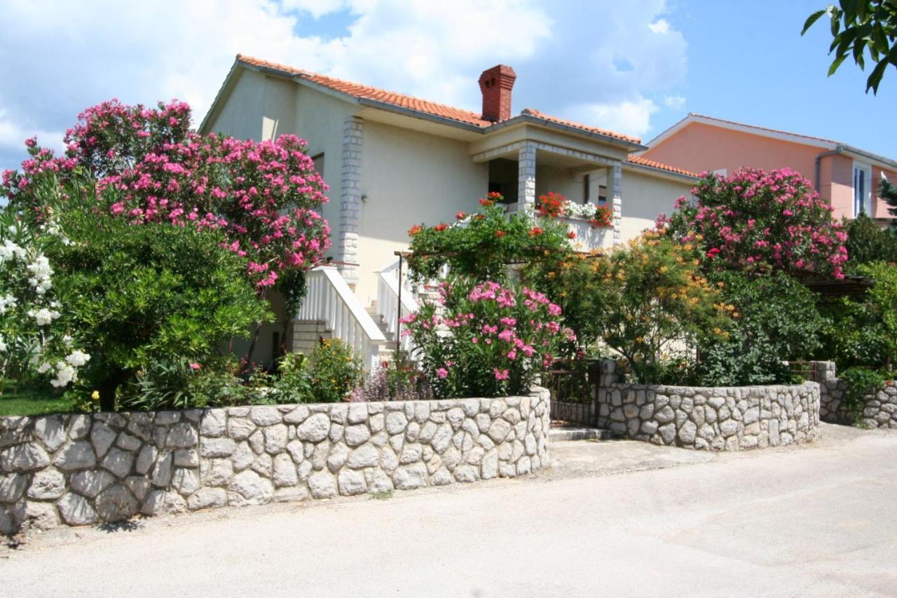 Apartments Grskovic G. Setaliste Šilo Dış mekan fotoğraf